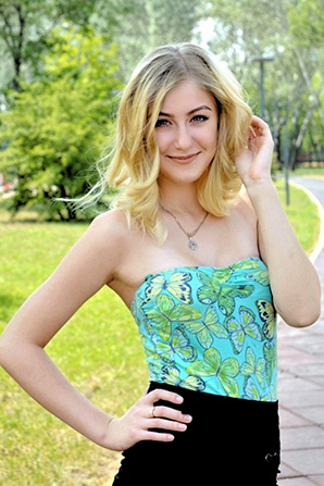 Lady											Julia from Ukraine