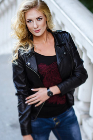 Her type of man:							
                a man who is ready for family life, who feels incomplete without someone by his side in the morning... and during the life
A man to reply on and... Lady											Valery from Ukraine