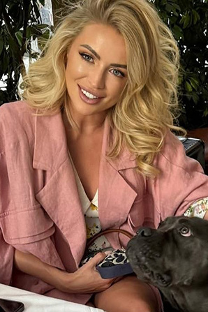 Lady											Anna from Mexico