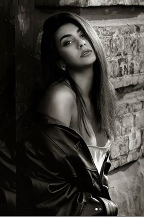 Lady											Amina from Ukraine