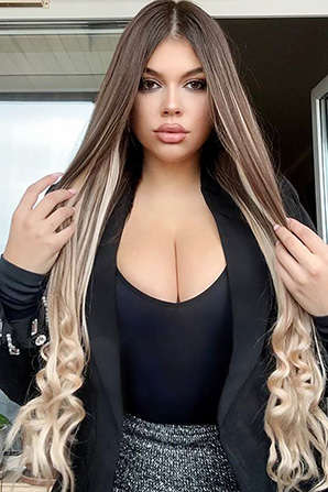 Lady											Yana from Ukraine