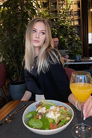 Lady											Polina from Belarus