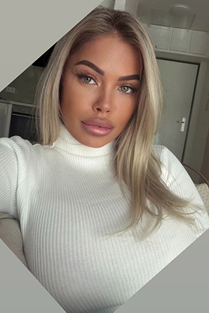 Lady											Szilvia from Hungary