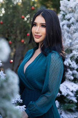 Lady											Soe from Thailand