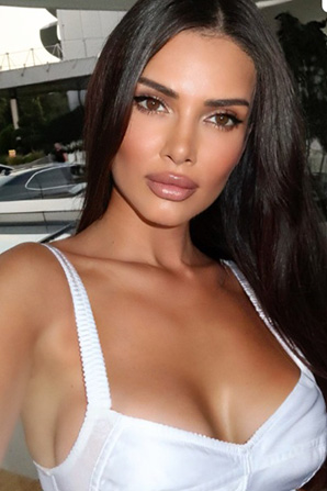 Lady											Yulia from Ukraine