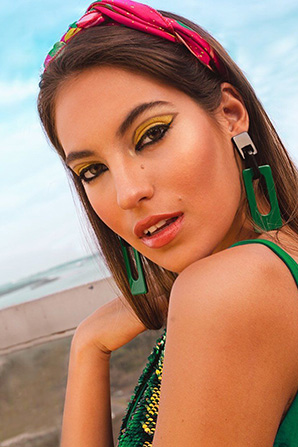 Lady											LucilaOriana from Italy