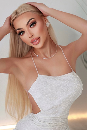 Lady											Victoriia from Ukraine