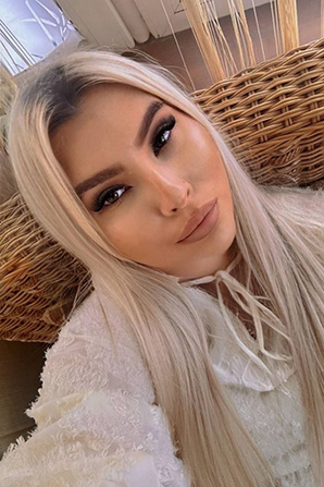Lady											Alona from Ukraine