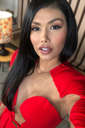 Lady											Renata from Colombia