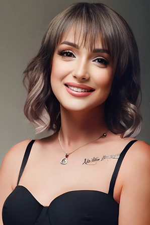 Lady											Hanna from Ukraine