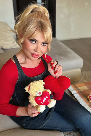 Lady											Larisa from Ukraine