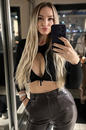 Lady											Alina from Ukraine