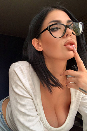 Lady											Alina from Ukraine