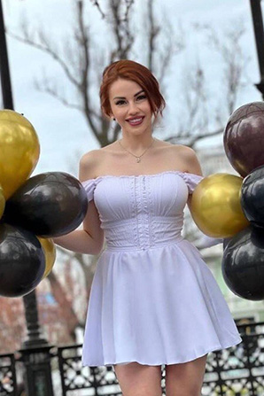 Lady											Olena from Poland