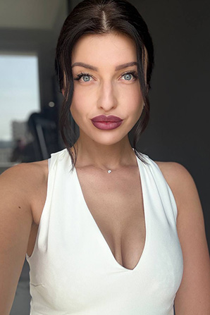 Lady											Khrystyna from Ukraine