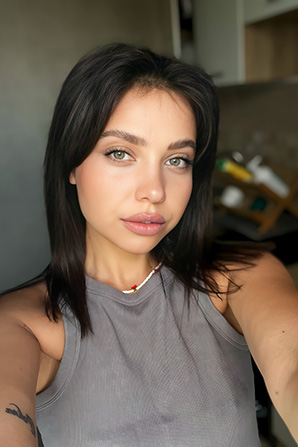 Lady											Alina from Ukraine