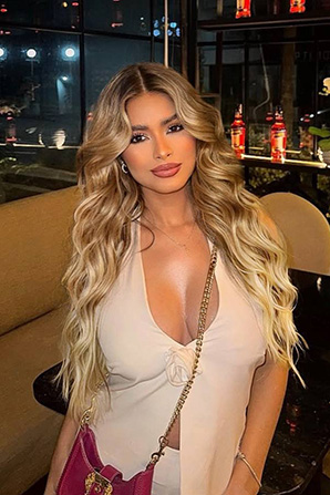 Lady											IsabellaSajaty from Colombia