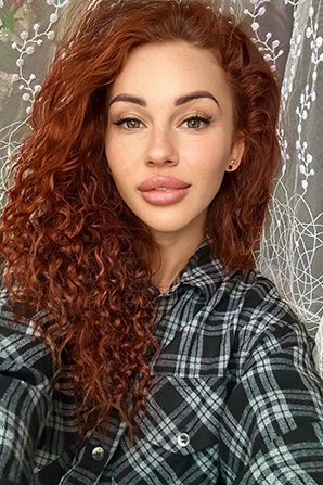 Lady											Olena from Ukraine