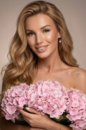 Lady											Daryna from Ukraine