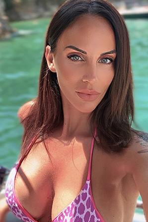 Lady											Francesca from Italy