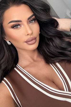 Lady											Anda-Cristina from Romania