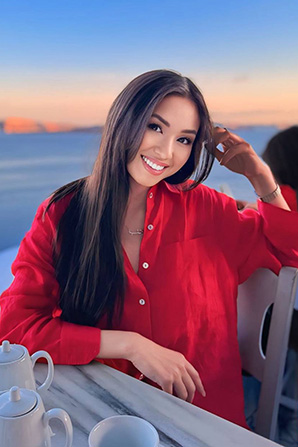 Lady											Aruzan from Kazakhstan