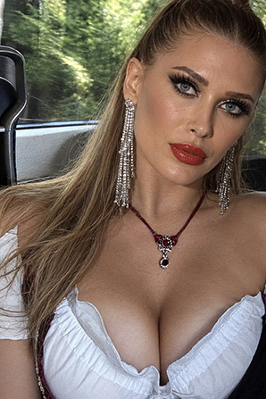 Lady											Alina from Ukraine