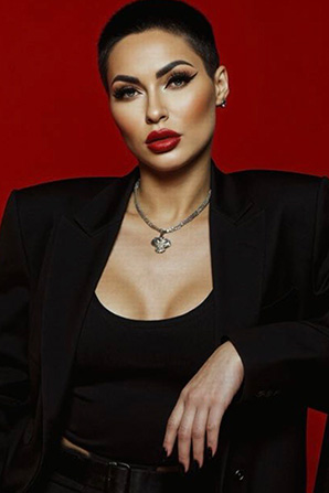 Lady											Marianna from Spain