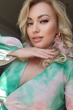 Lady											Lina from Italy